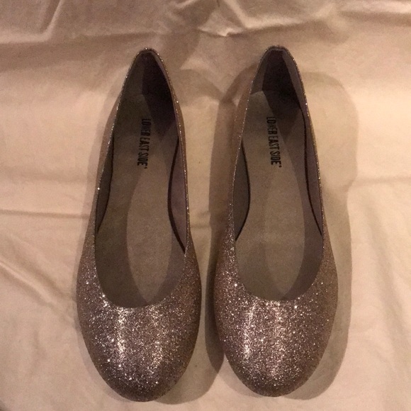 gold flats payless